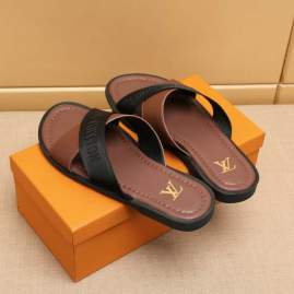 Picture of Louis Vuitton Slippers _SKULVsz38-45h09071541
